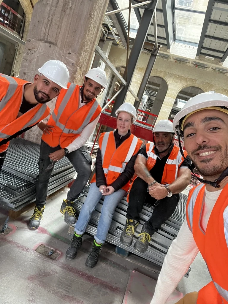 Membres de l’équipe UCETIA en visite de chantier